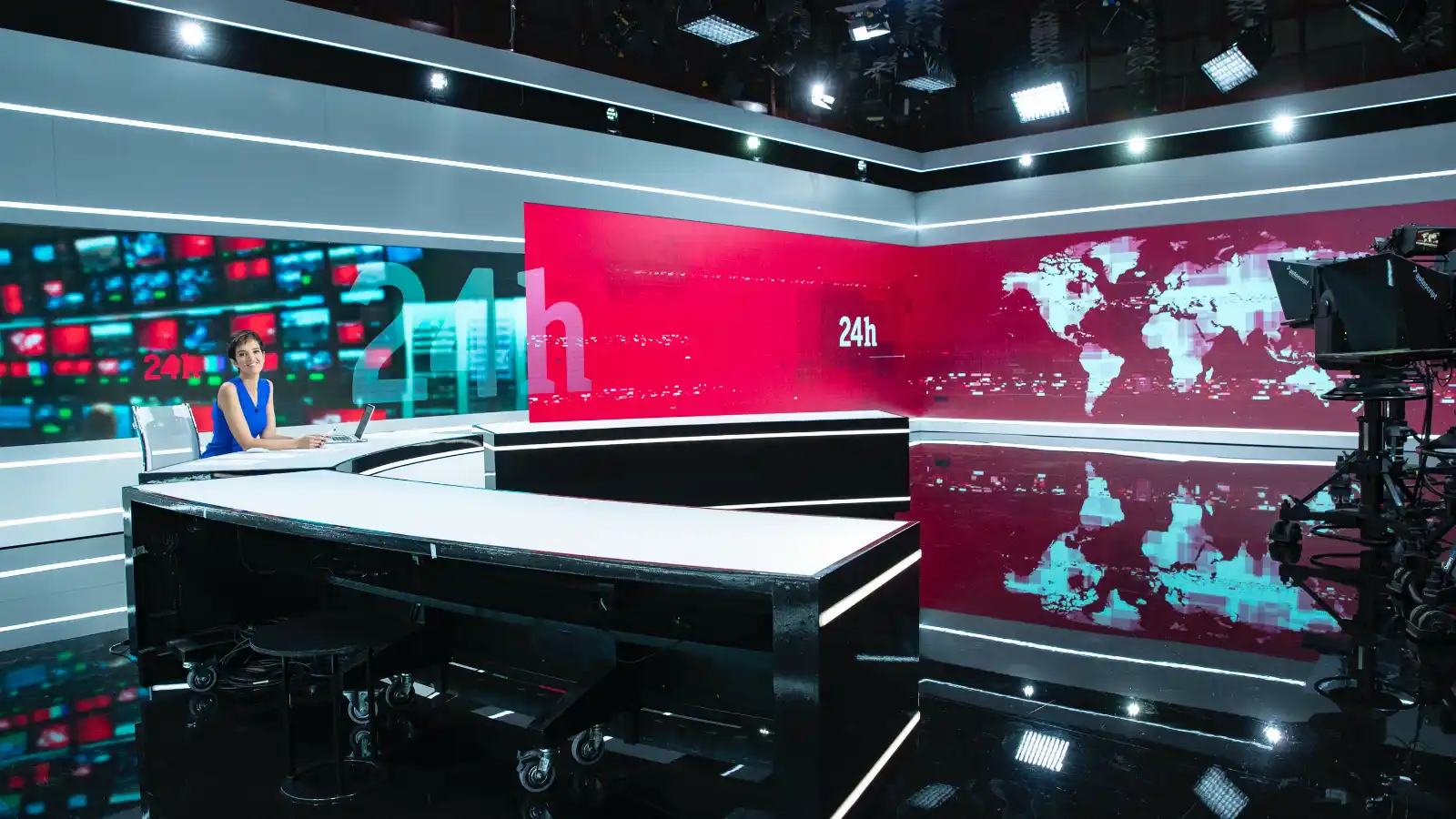 Paula en estudio del 24H